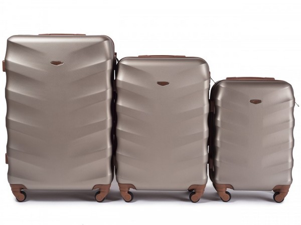 Качественные чемоданы Wings от интернет-магазина «Чемоданы Куст'О»