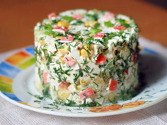 Пикантный салат из савойской капусты с сыром (рецепт)