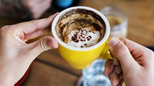Летом 2021 года пью кофе по-римски, чудесно освежает и дарит спокойствие
