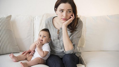 Почему быть матерью — тяжкий труд? 11 рисков, о которых женщин не предупреждают