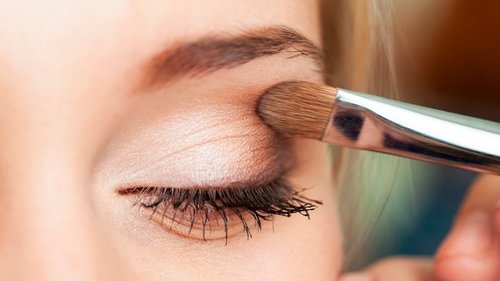 9 золотых правил макияжа, которые стоит знать каждой женщине старше 40 лет