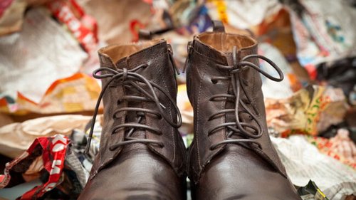 Как сушить обувь, чтобы ее не испортить: надежные способы
