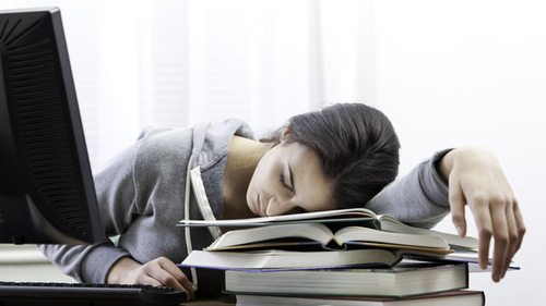 Восемь причин, из-за которых вы, возможно, так сильно устаете в течение дня