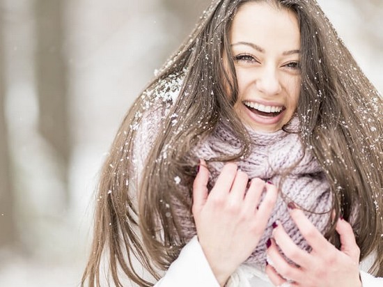 5 способов сохранить волосы здоровыми в холода