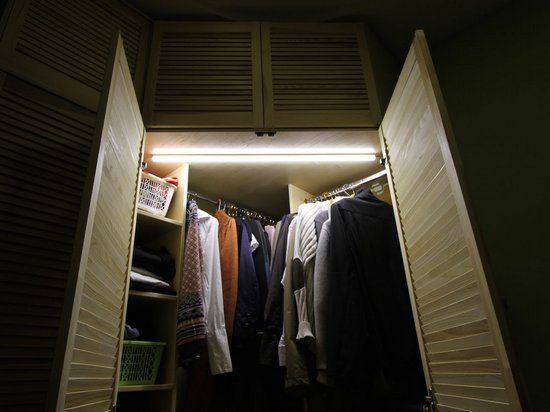 Светодиодная подсветка шкафа