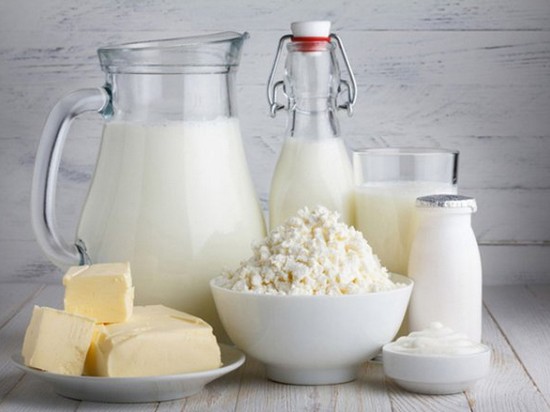 Польза молока и лечение молочными продуктами