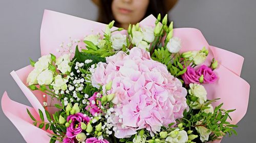 Почему стоит заказать цветы с доставкой: несколько причин в пользу такого решения