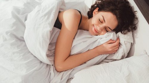 30 опасных минут. Почему следует избегать дневного сна и как это связано с инсультом