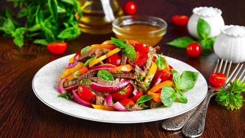 Салат из болгарского перца с бужениной