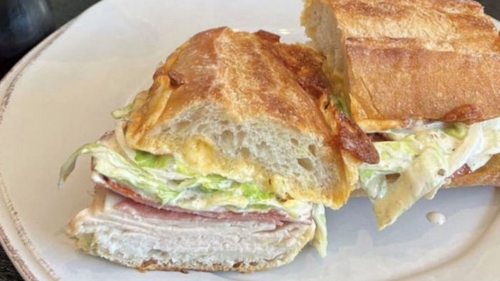 Хрустящий сэндвич с индейкой: рецепт от Кайли Дженнер
