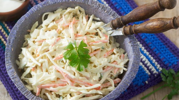 Рецепт «Коулсло»: американский капустный салат с необычной заправкой