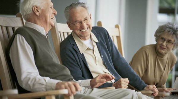 Как выбрать пансионат для пожилых с деменцией
