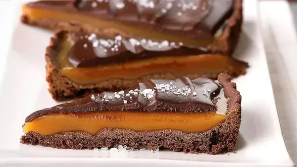 Торт с карамелью и шоколадом: рецепт вкусной выпечки