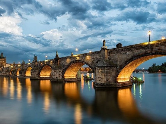 Карлов Мост — символ Праги