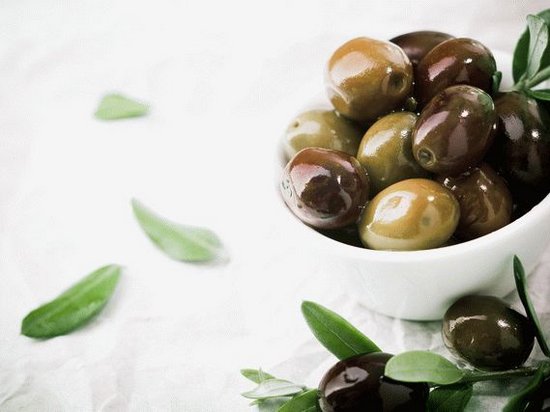 Зачем нужны оливки в рационе?