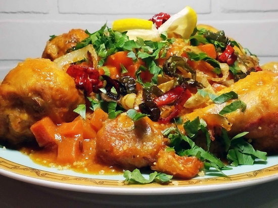 Цыпленок по-мароккански с тыквой и кукурузой (рецепт)