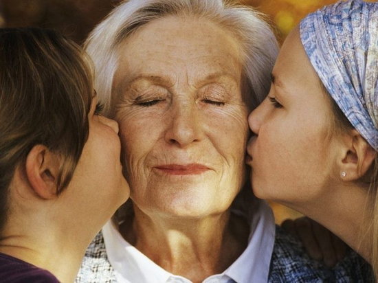 Как общаться с пожилыми родителями – 10 простых правил