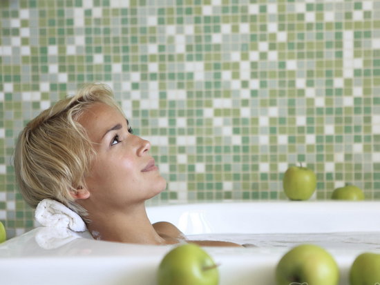 4 повода добавить яблочный уксус в свою ванну