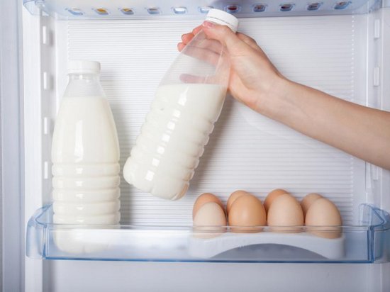 Яйца в дверце холодильника хранить нельзя: срочно уберите