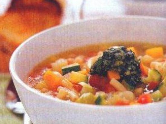 Фасолевый суп с соевым соусом