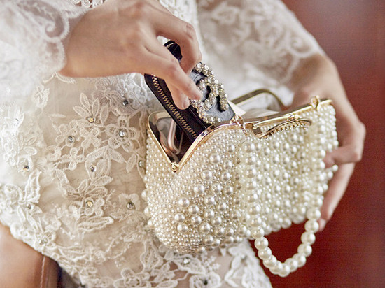 Свадебные аксессуары: сумочка невесты