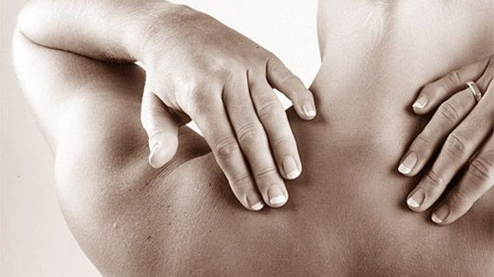 5 точек для массажа, которые помогут справиться с женскими болями