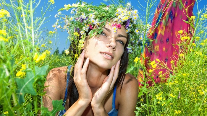 Травы для женского здоровья и красоты — магическая сила природы