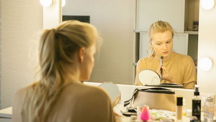 Если вам немножко за 40, визажисты дают 9 практичных правил макияжа