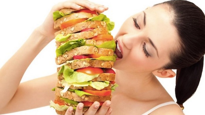 Компульсивное переедание: симптомы, факторы риска