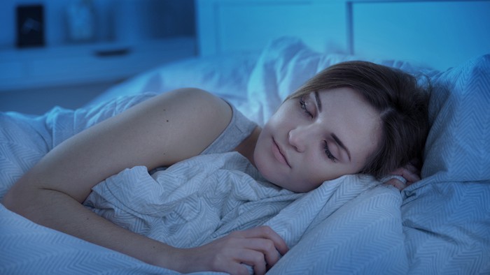 8 способов снять напряжение перед сном и уснуть без проблем
