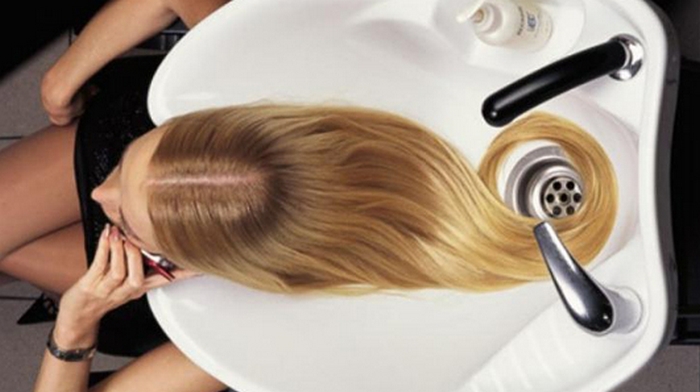 Правила и особенности ухода за наращенными волосами