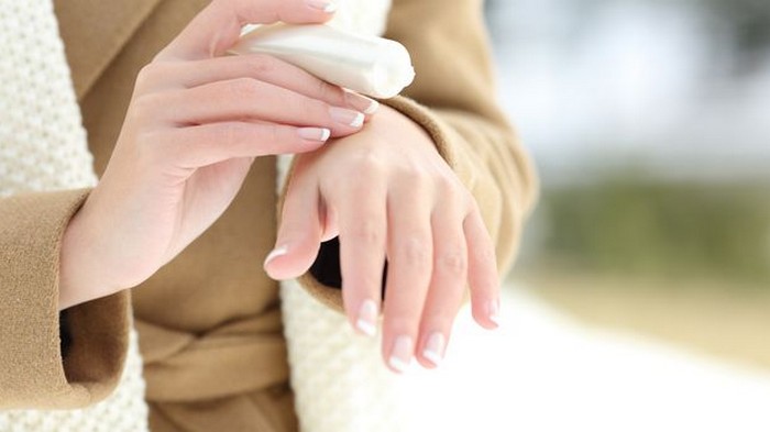 Как женские руки и ногти меняются после 40 лет, и что с этим делать