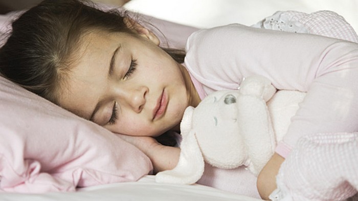 5 поз детского сна: что говорят психологи