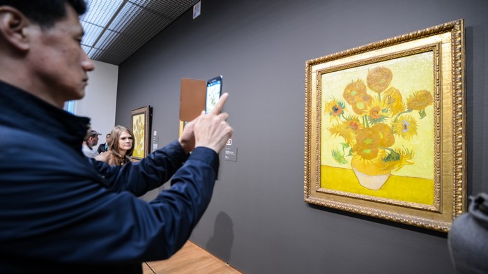 Своими глазами увидеть шедевры Ван Гога: как пойти в музей бесплатно