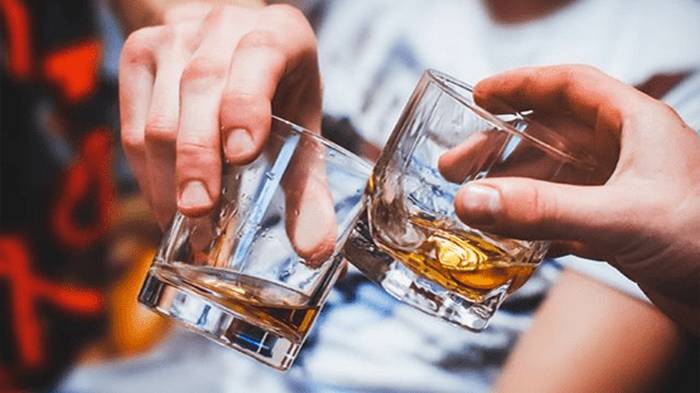 Основные причины возникновения алкогольной зависимости