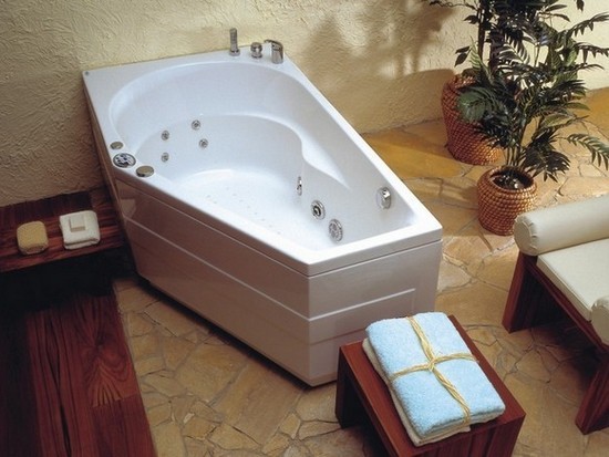 Асимметричные ванны: плюсы и минусы