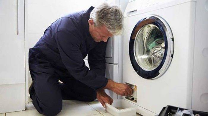 Эти 5 хитростей помогут сохранить вашу стиральную машинку в чистом
