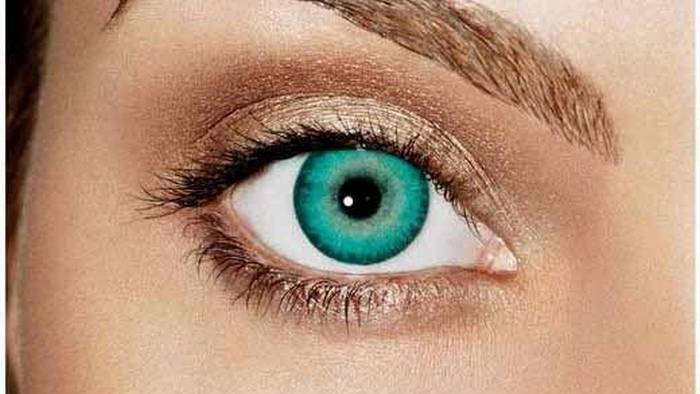 Как правильно подобрать цветные линзы для глаз