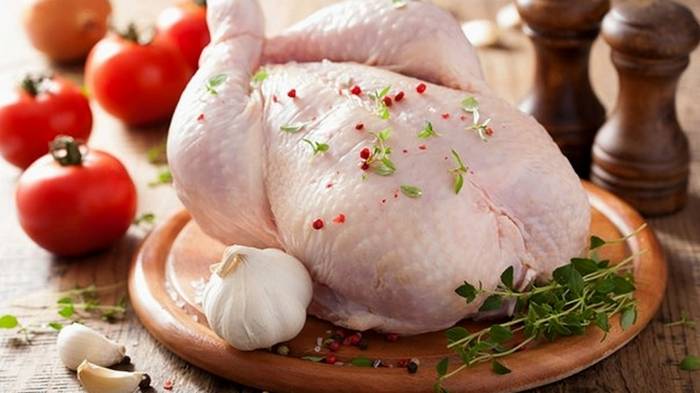 Как выбрать свежее и безопасное куриное мясо?