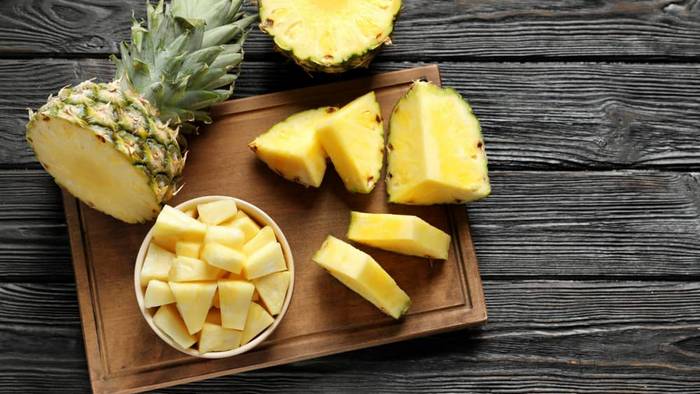 Лайфхак: как правильно чистить ананас