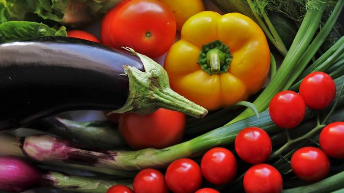 Лайфхак: как очистить овощи от семян