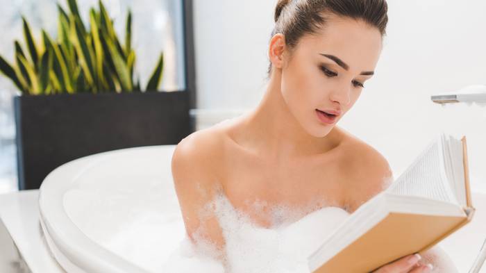 Как быстро избавиться от стресса: пять рецептов расслабляющих ванн