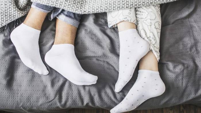 Каким образом носки помогают избавиться от бессонницы