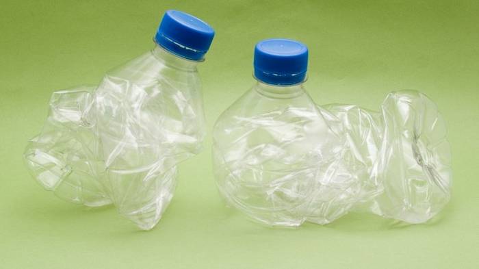 Зачем копить в доме пластиковые бутылки
