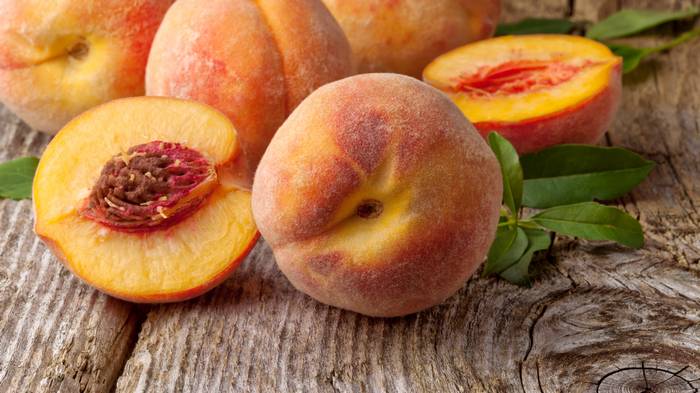 Как заморозить персики на зиму: четыре проверенных способа