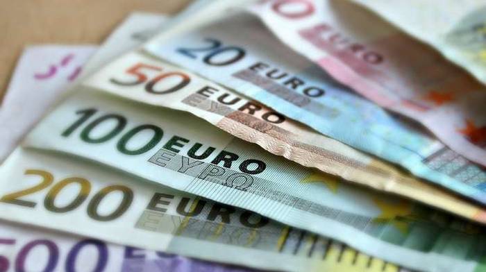 Конъюнктурные факторы, влияющие на курс евро