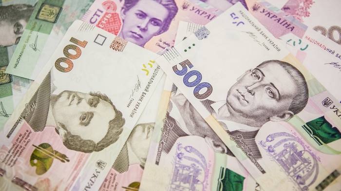 Где посмотреть выгодный курс доллара к гривне?