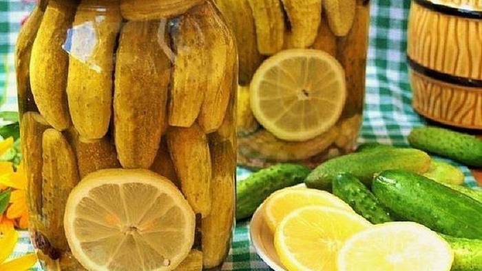 Как приготовить маринованные огурцы с лимоном