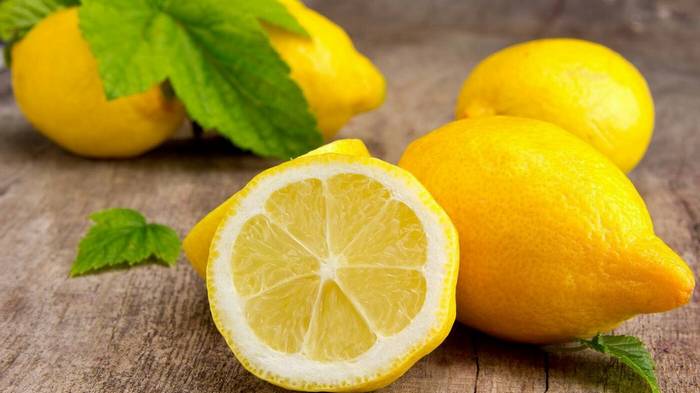 10 причин включить лимон в свой рацион