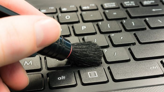 Как почистить клавиатуру